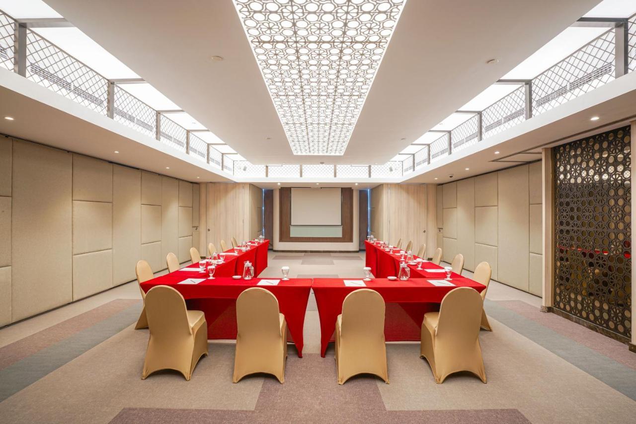 Aston Kemayoran City Hotel Jakarta Ngoại thất bức ảnh