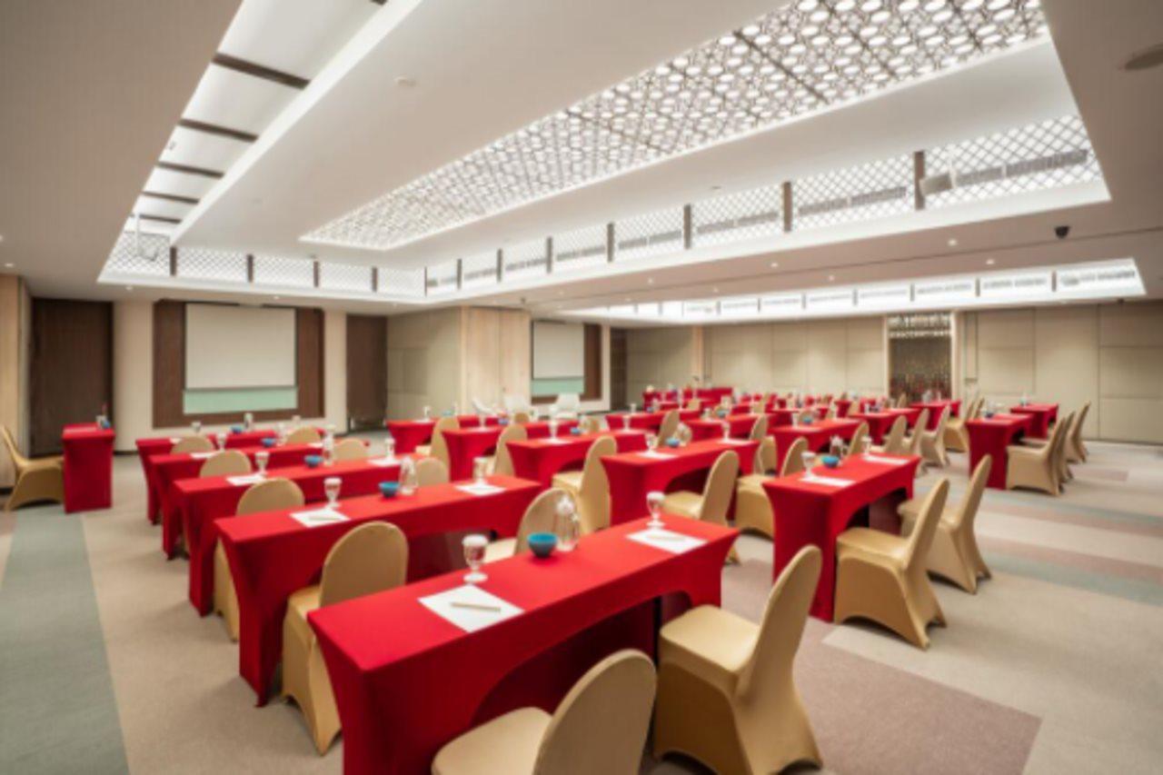 Aston Kemayoran City Hotel Jakarta Ngoại thất bức ảnh